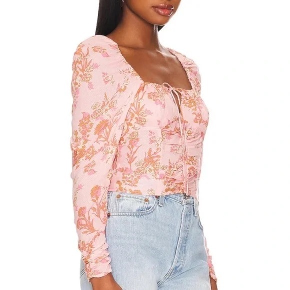 NWT FREE PEOPLE Hilary Printed Top in “Pink Combo” Bohemian Floral Feminine - Picture 3 of 11